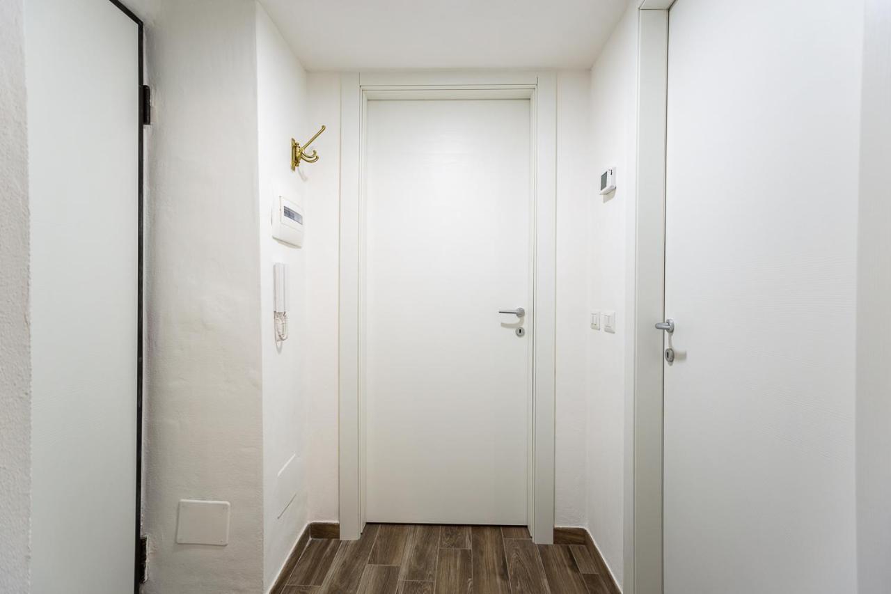 Belle Epoque Milano Apartment Bagian luar foto