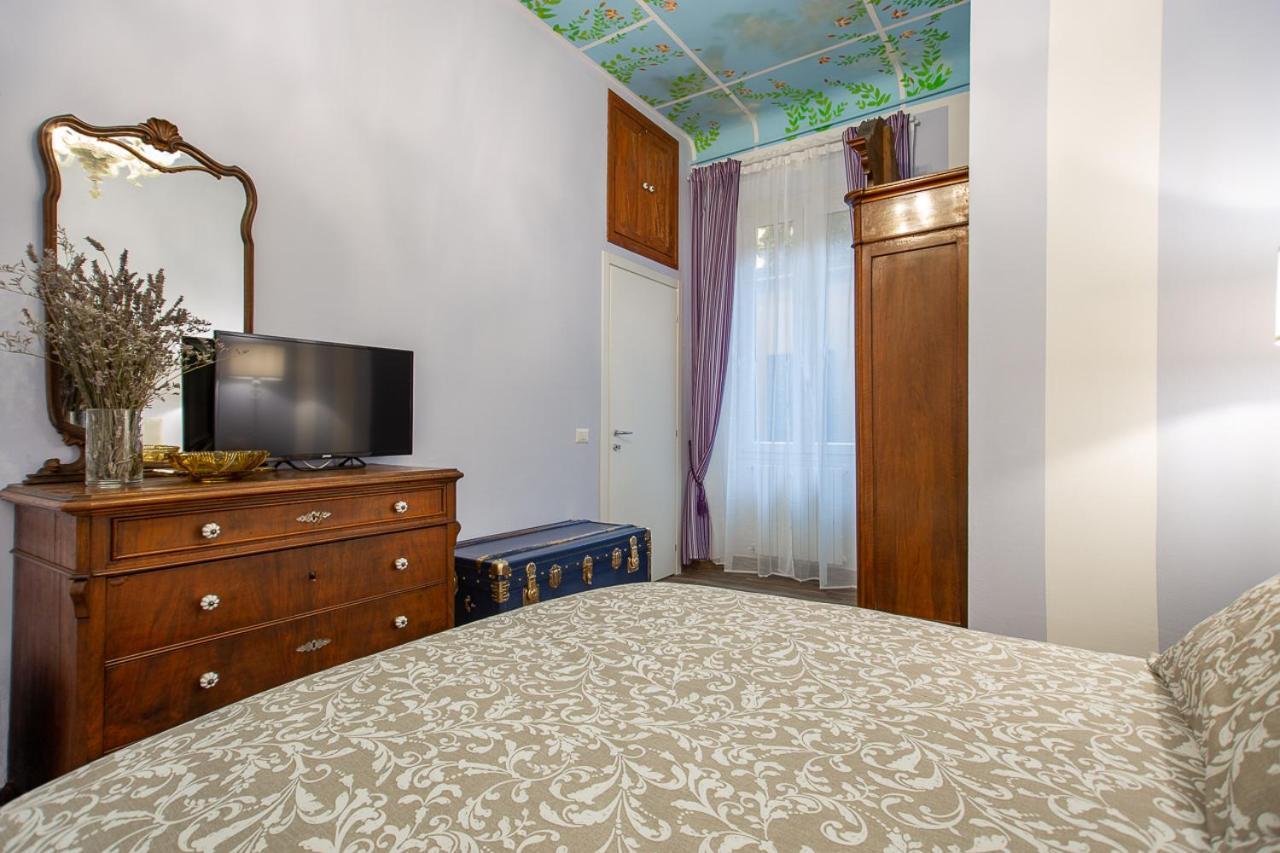 Belle Epoque Milano Apartment Bagian luar foto